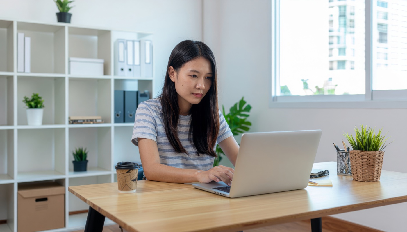 Remote Filipina E-commerce Marketing Specialist